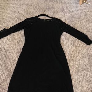 Black 3/4 lace sleeve bodycon dress